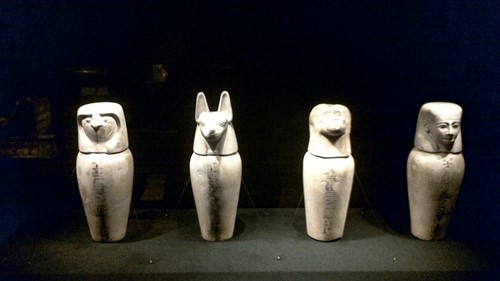 《タバケトエンタアシュケトのカノポス容器》(前841~前816年頃) (C) Staatliche Museen zu Berlin, Ägyptisches Museum und Papyrussammlung
