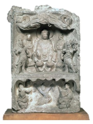 ““《弥勒仏碑像》(750年、東京藝術大学美術館蔵)